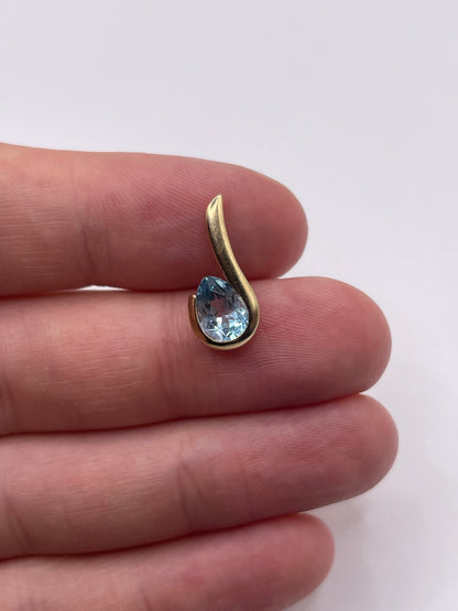 9ct gold topaz pendant