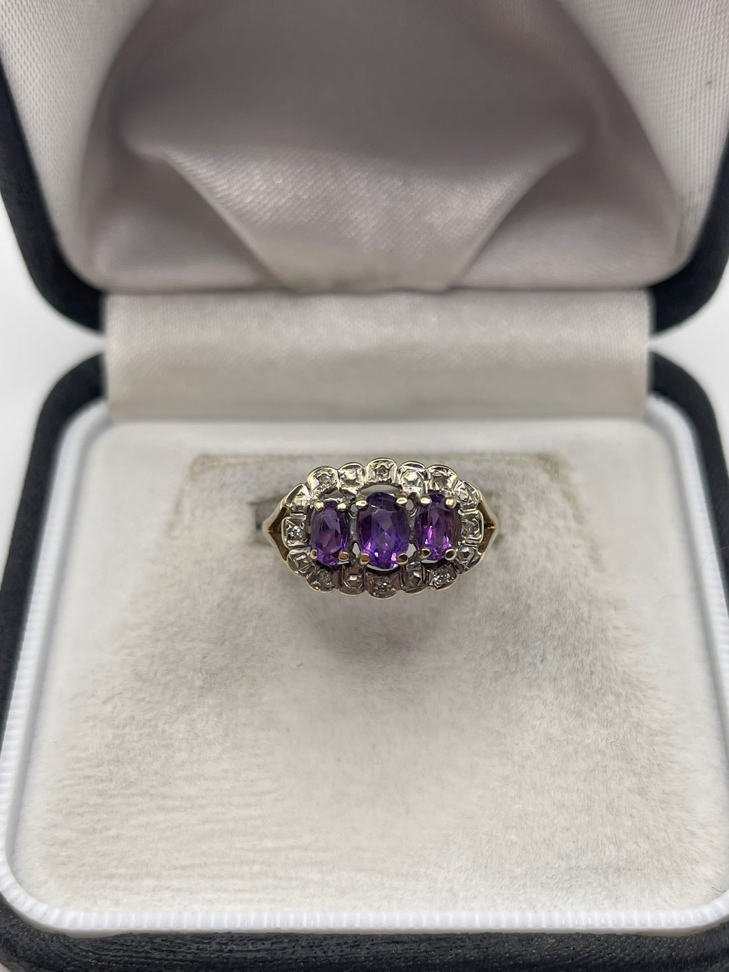 9ct gold amethyst and diamond ring