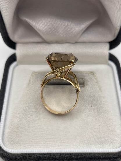 14ct gold Smokey quartz ring