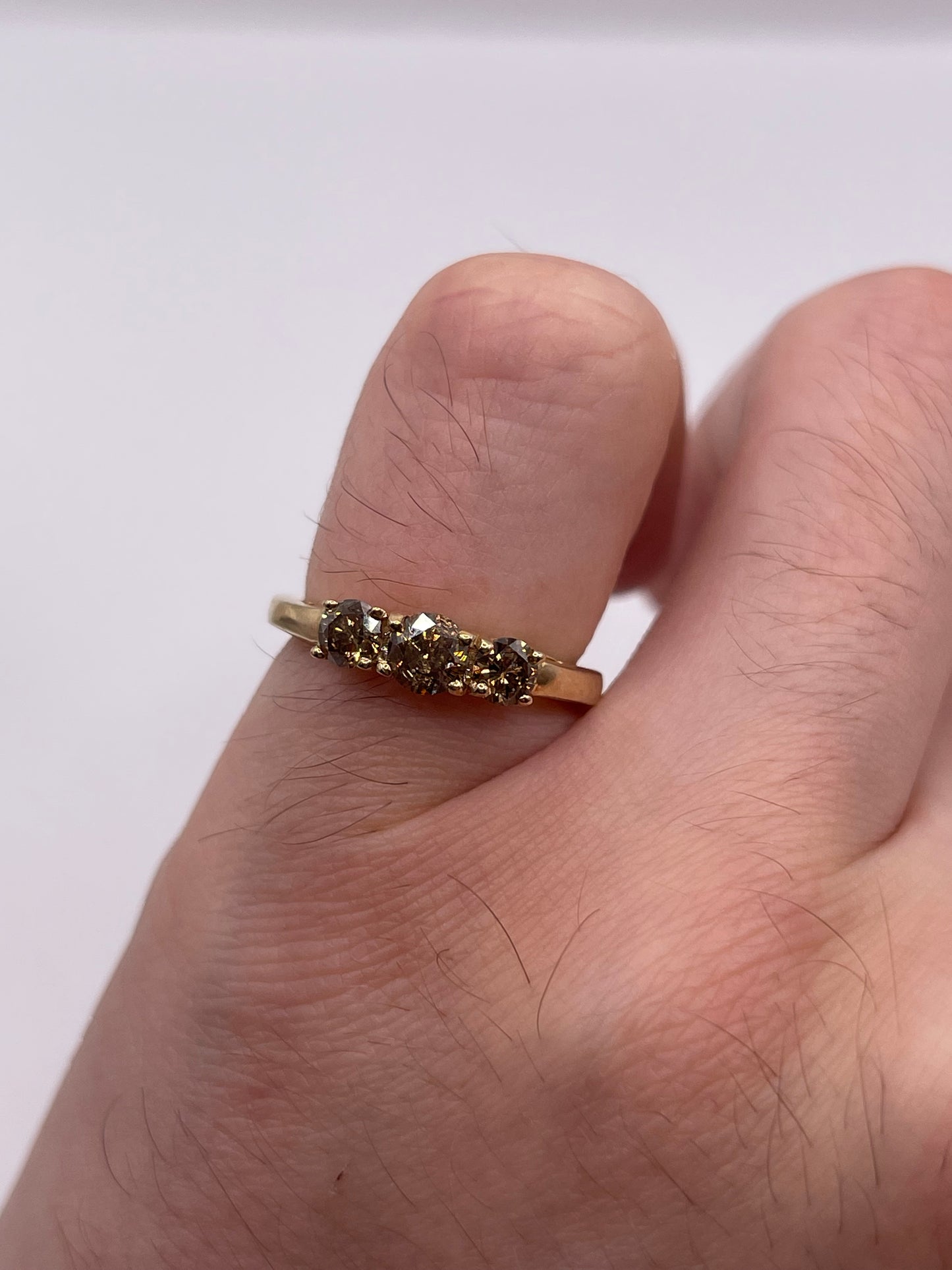 9ct gold cognac diamond ring