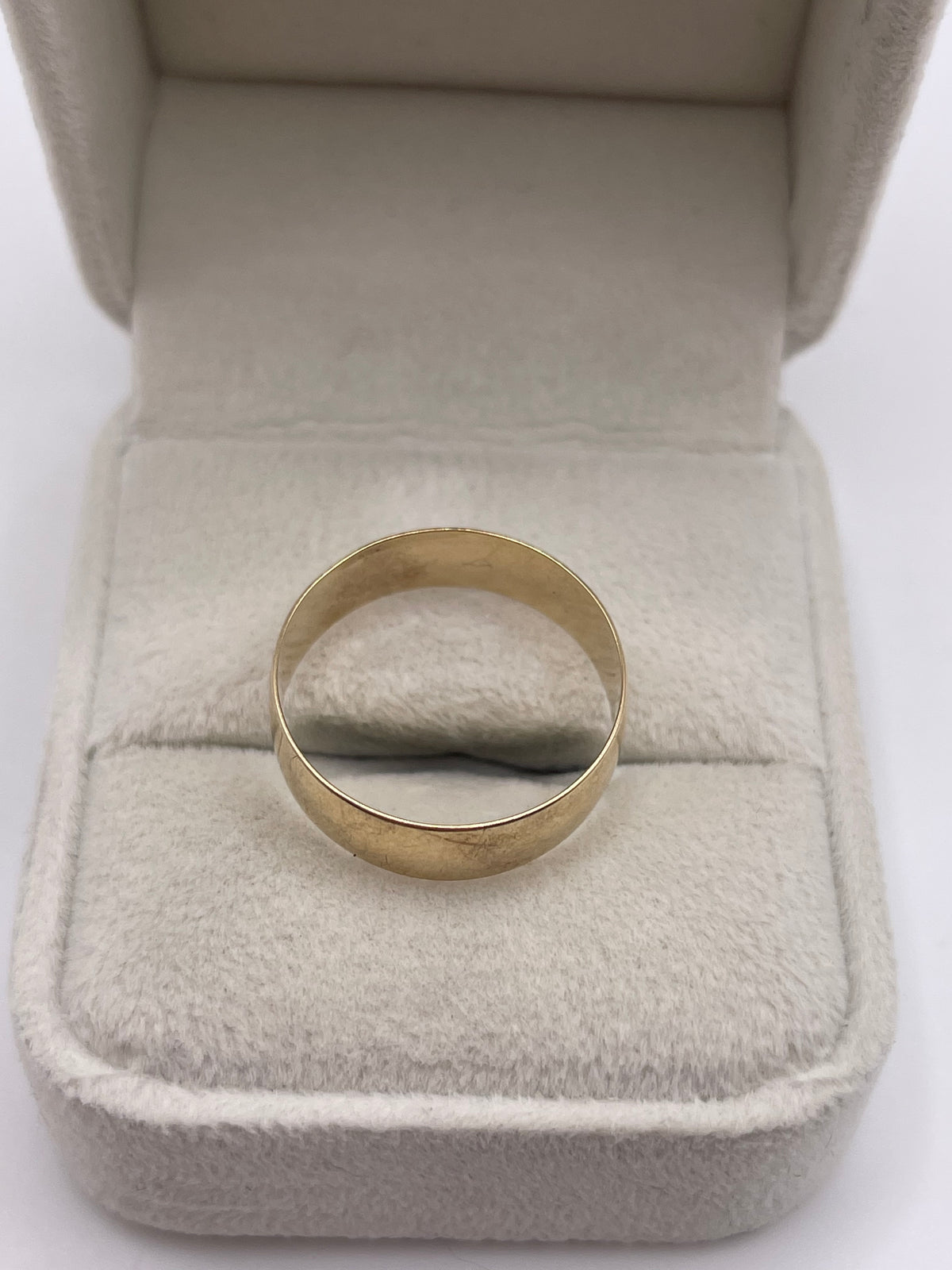 9ct gold band