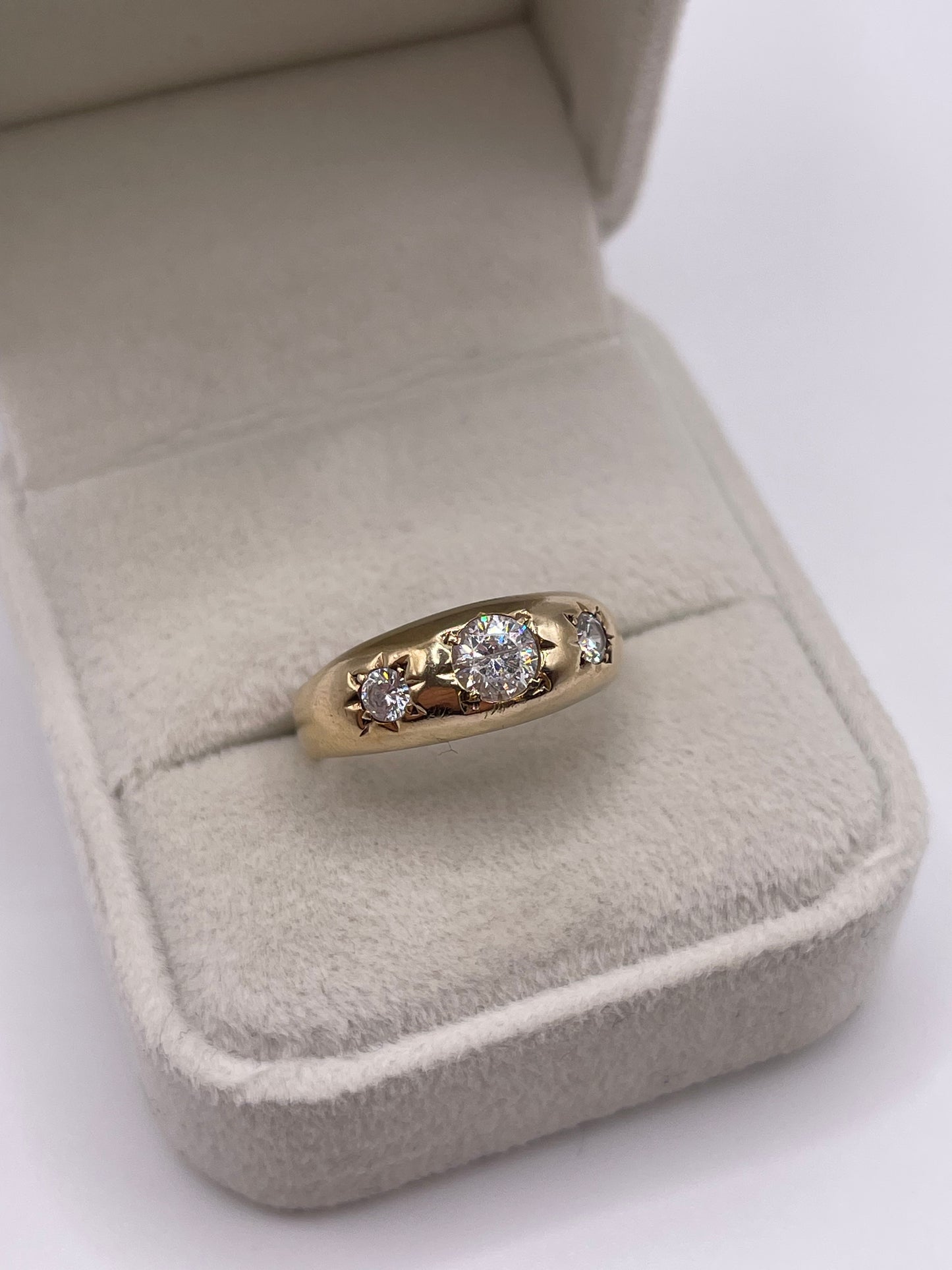9ct gold cz gypsy ring