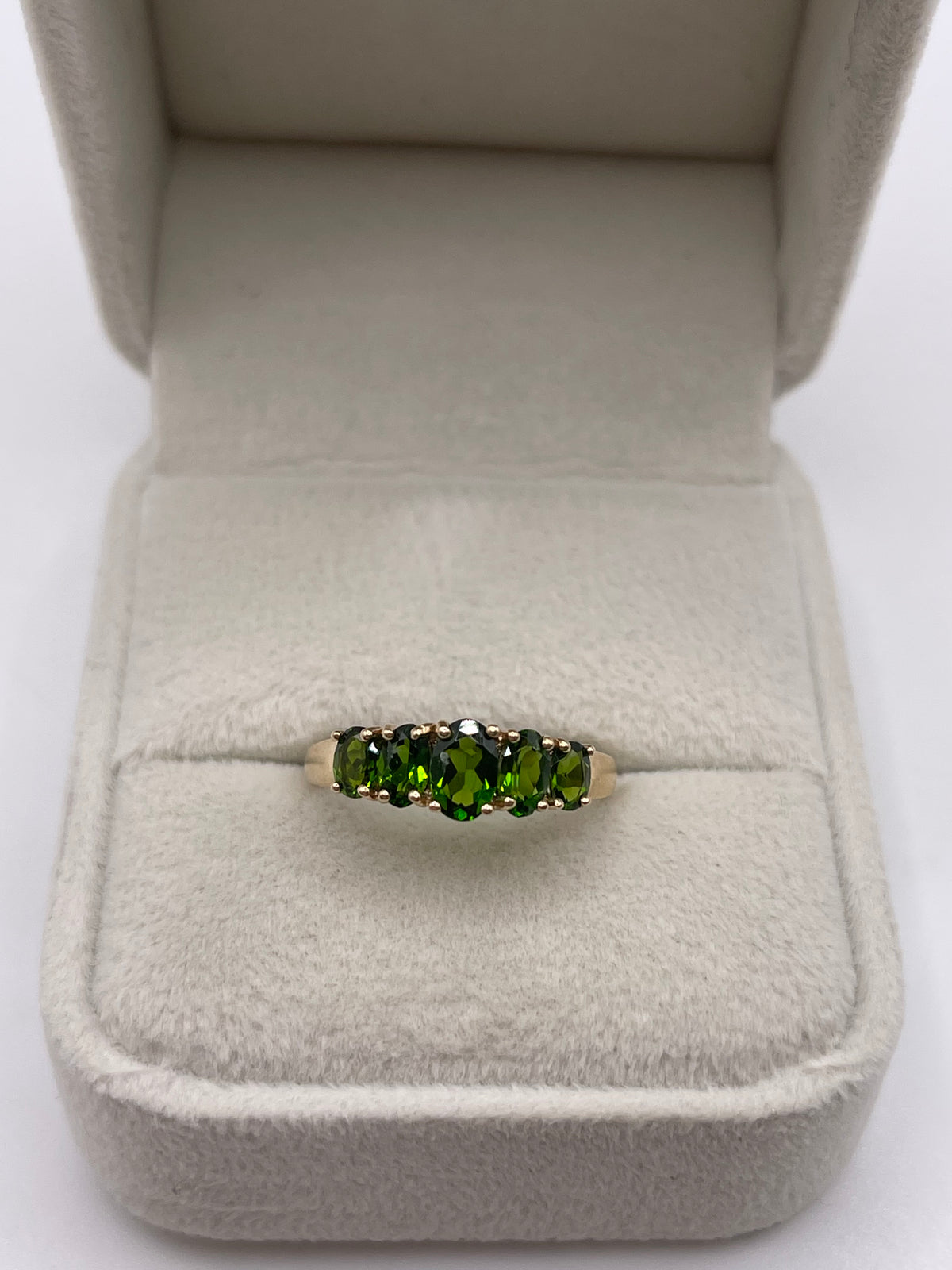 9ct gold diopside ring