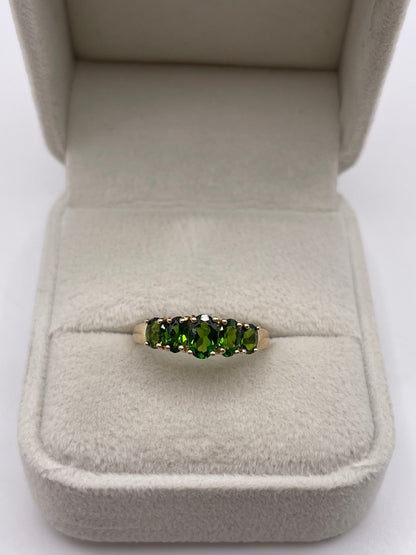 9ct gold diopside ring