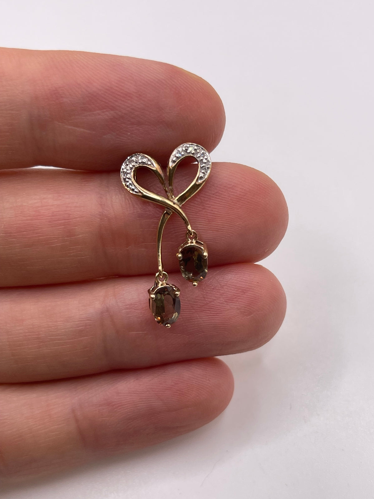 9ct gold andalusite and diamond pendant