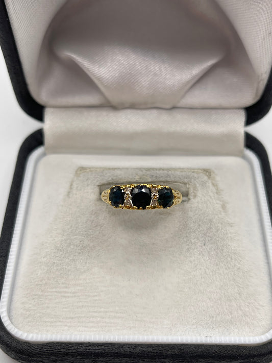 18ct gold sapphire and diamond ring