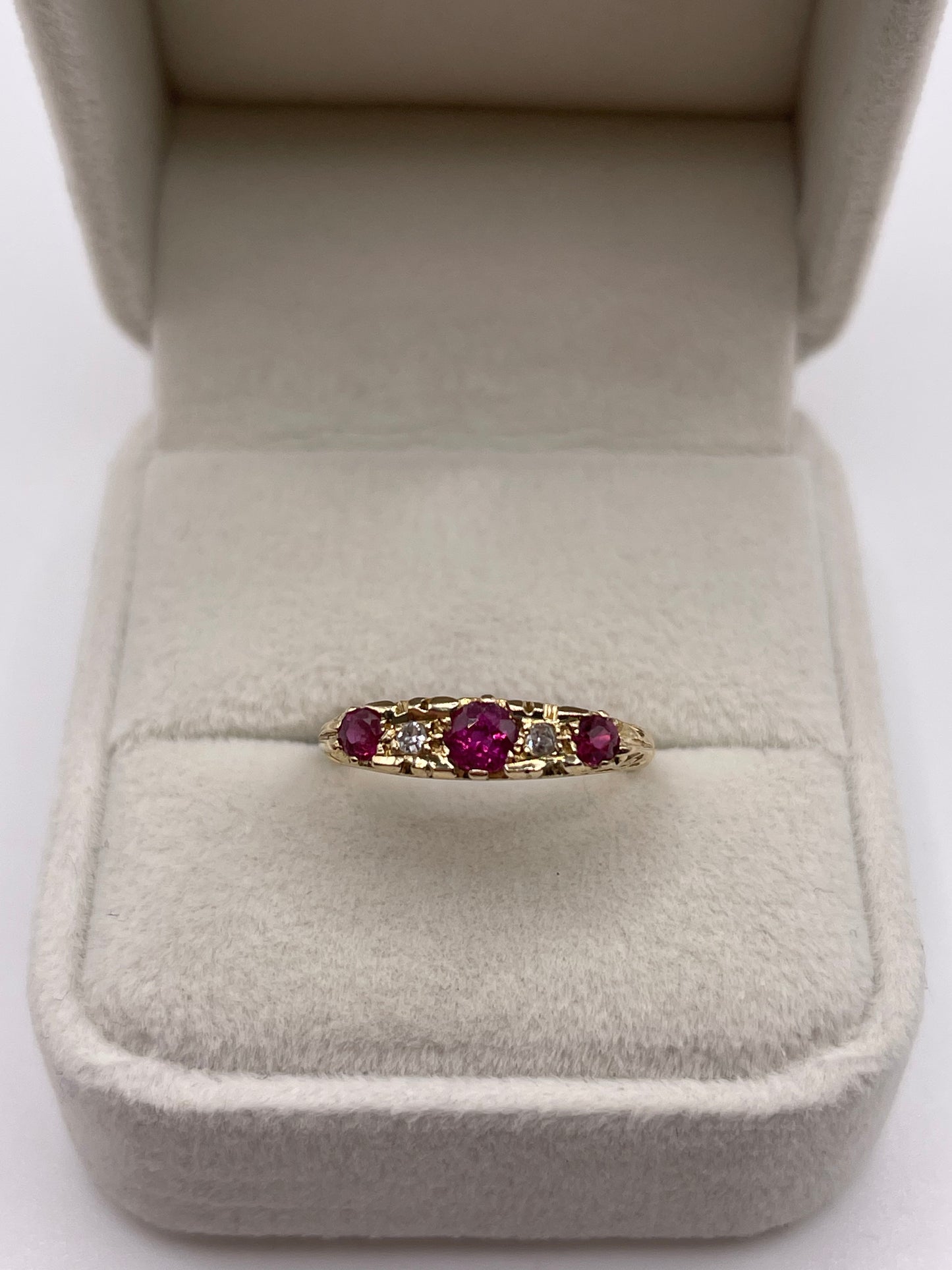 9ct gold ruby and diamond ring