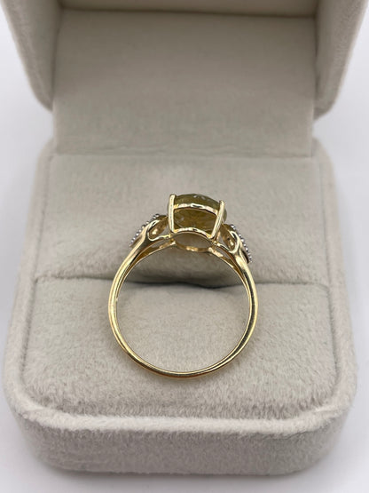 9ct gold quartz and diamond ring