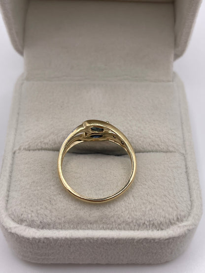 9ct gold sapphire and diamond ring
