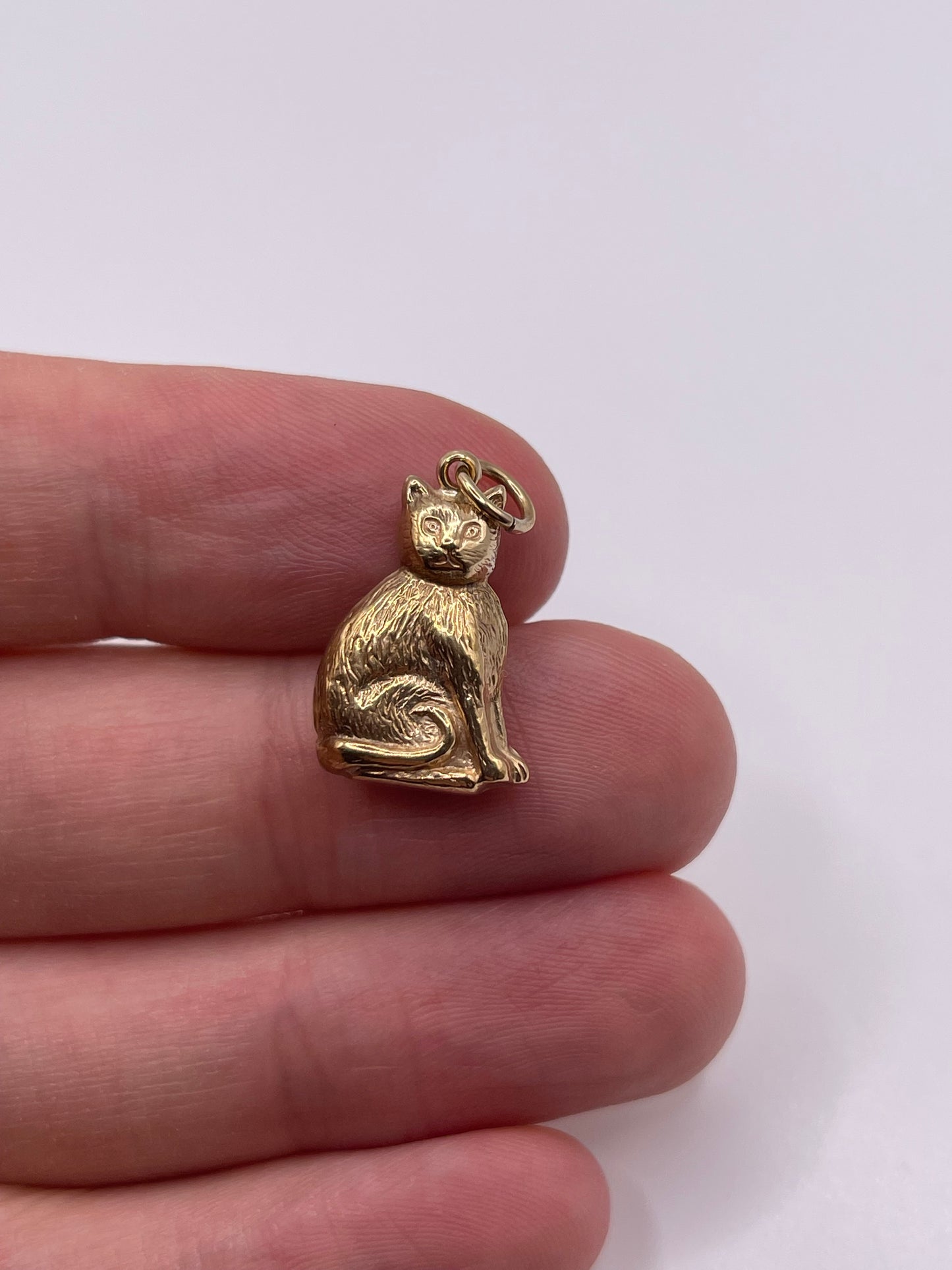 9ct gold cat charm