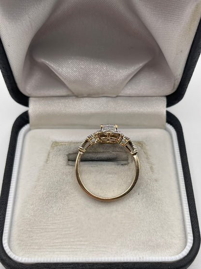 9ct gold zircon and diamond ring