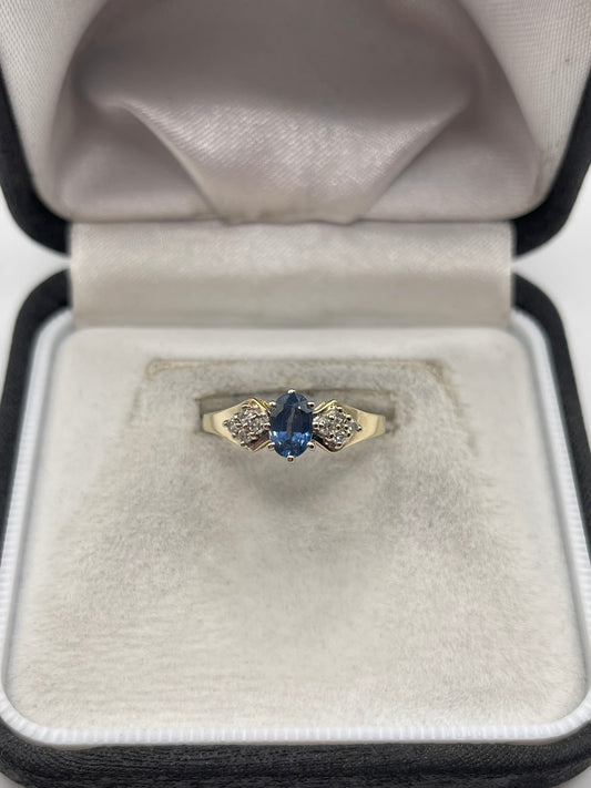 9ct gold sapphire and diamond ring