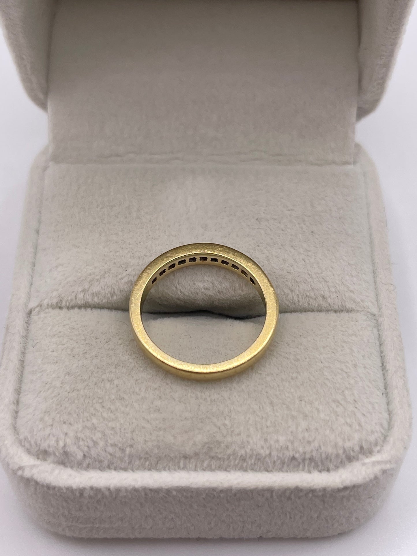18ct gold diamond ring
