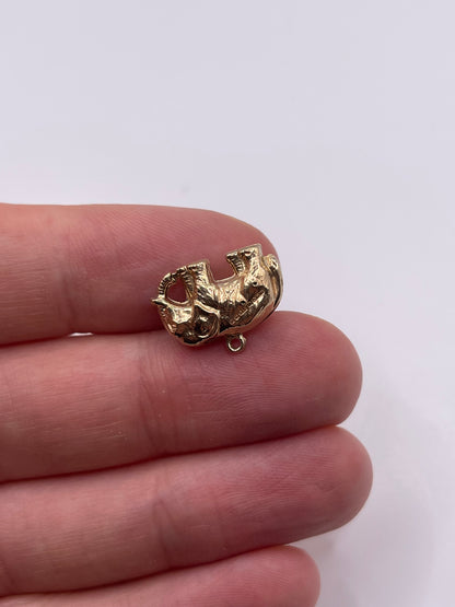 9ct gold elephant charm