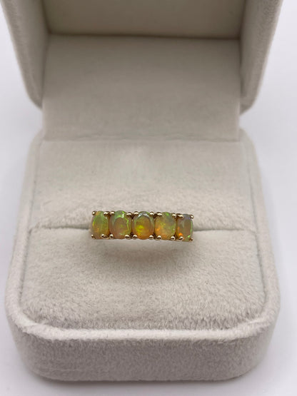 9ct gold opal ring