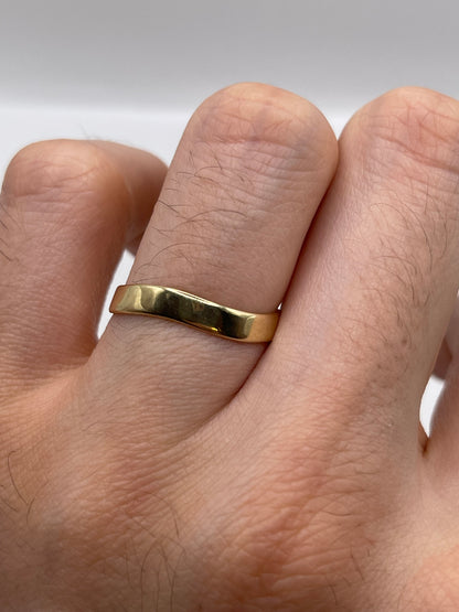 9ct gold band