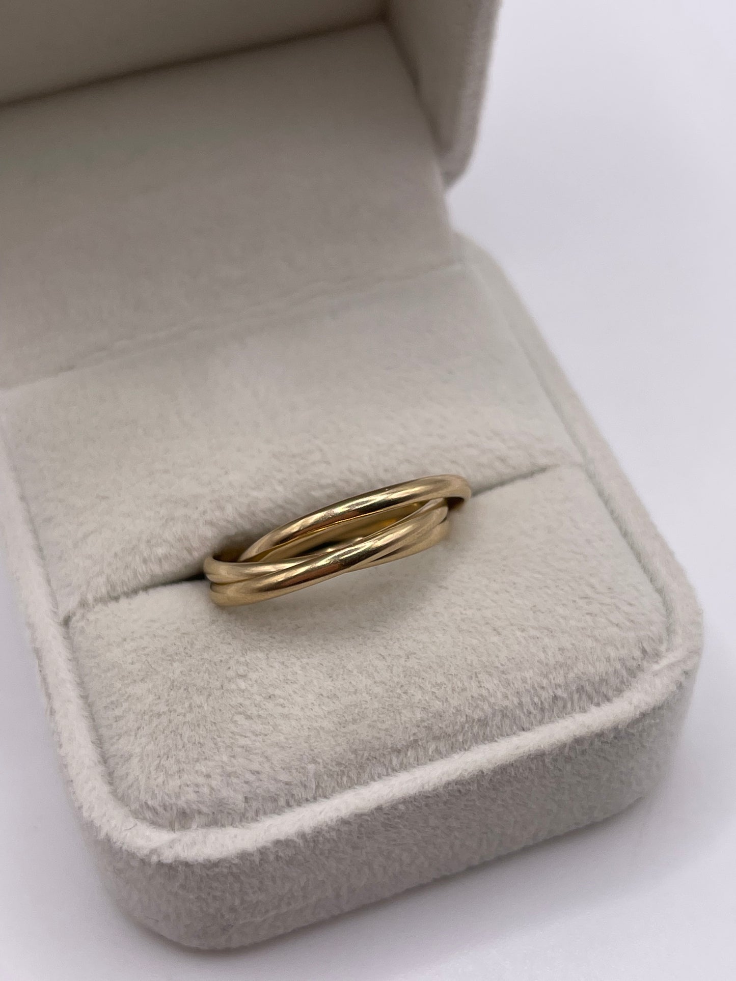 9ct gold tri band