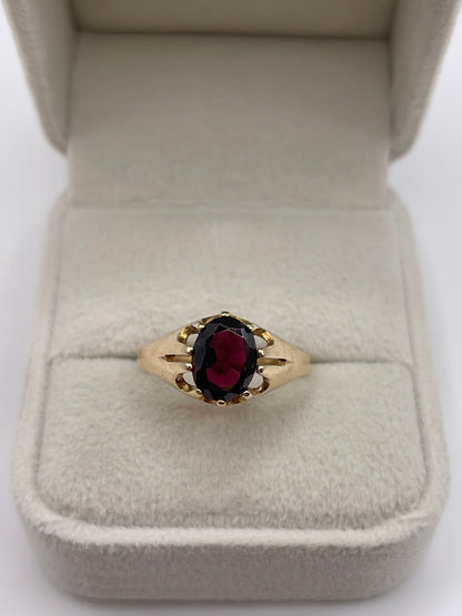 9ct gold garnet gypsy ring