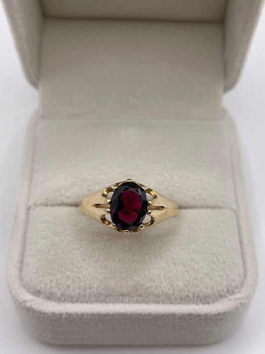 9ct gold garnet gypsy ring
