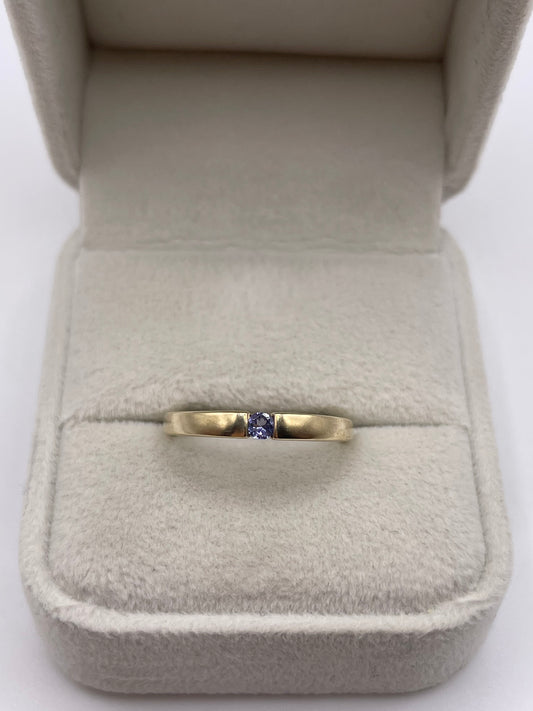 9ct gold tanzanite ring