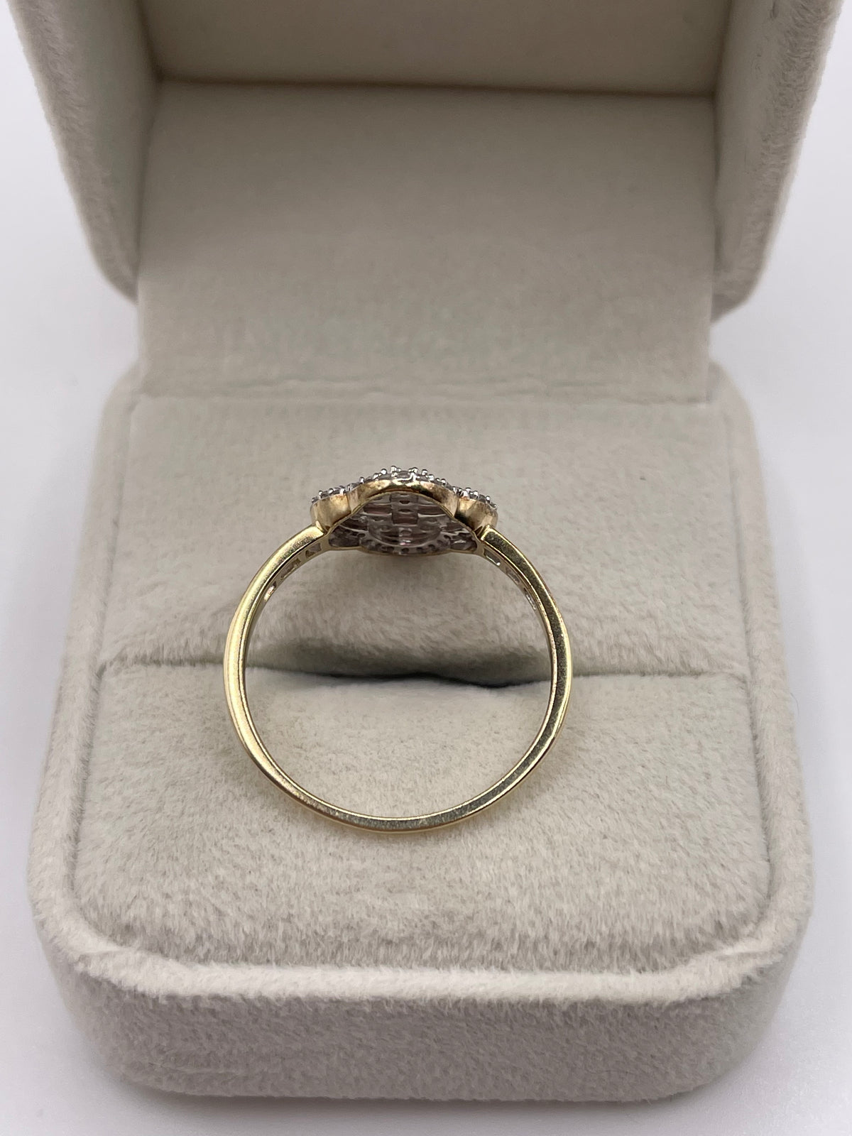 9ct gold diamond cluster ring
