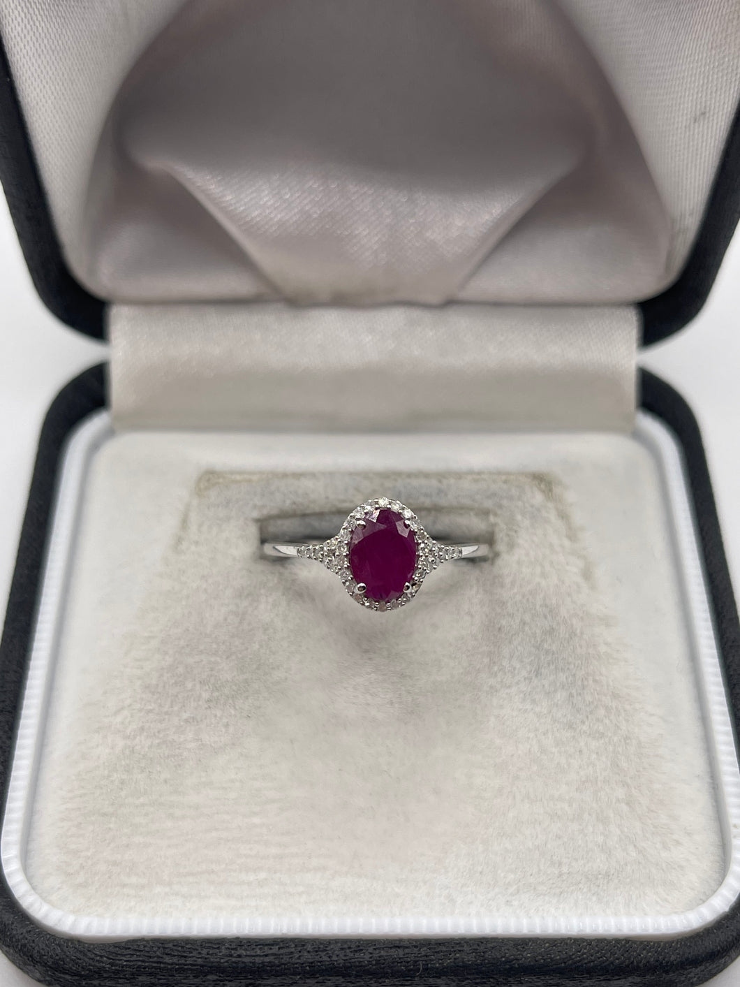 9ct white gold ruby and diamond ring