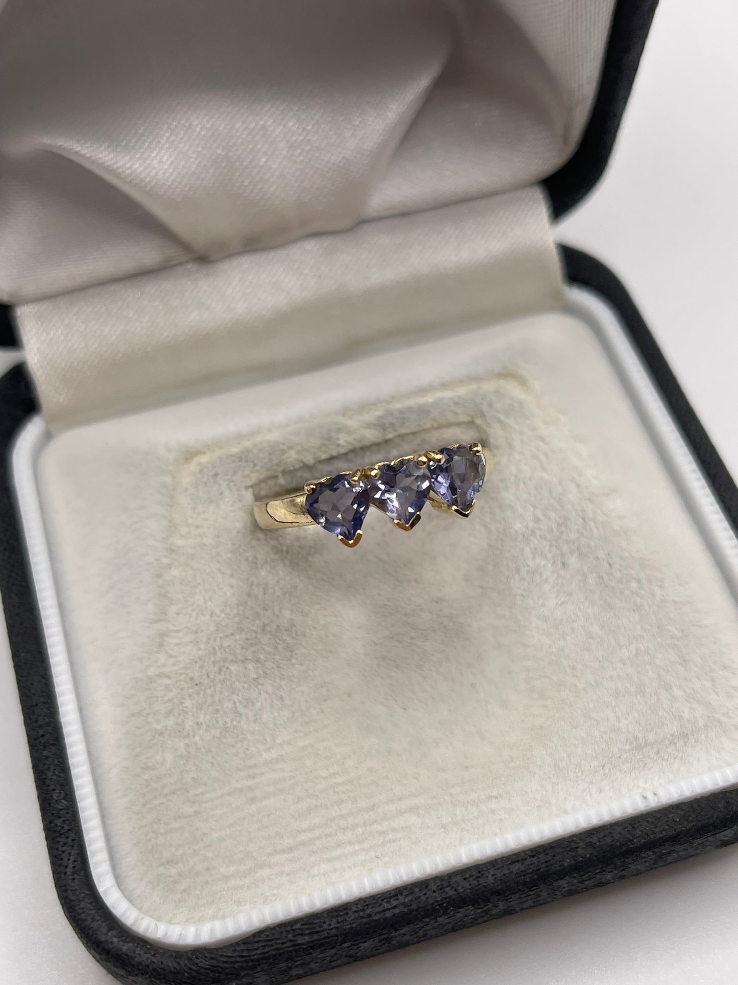 9ct gold iolite ring