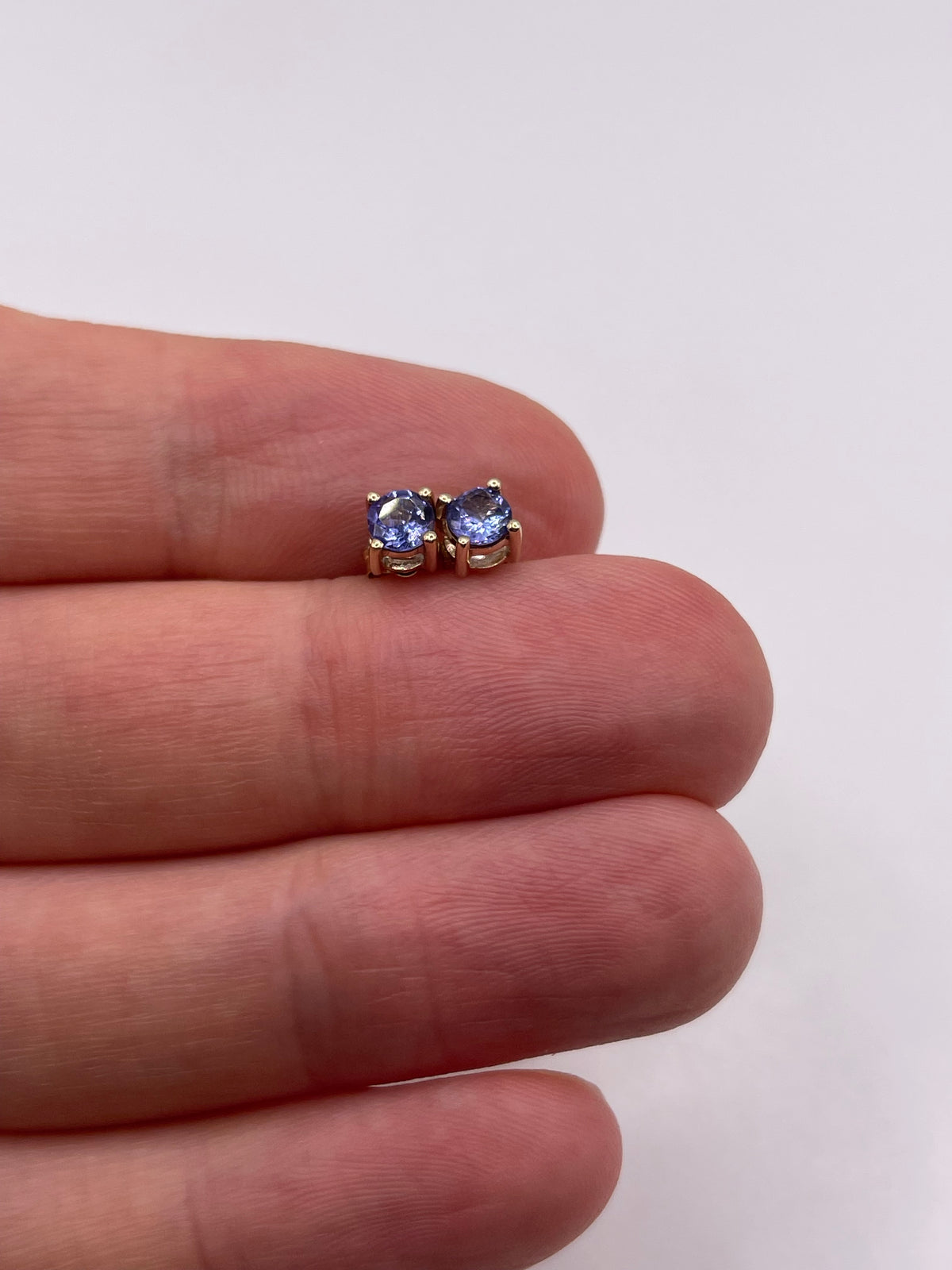 9ct gold tanzanite earrings