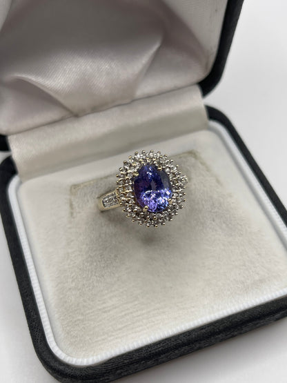 9ct gold tanzanite and zircon ring
