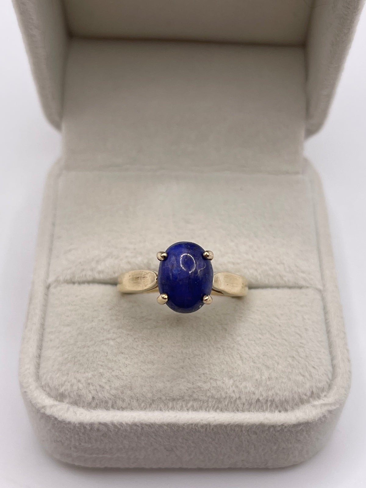9ct gold lapis lazuli ring
