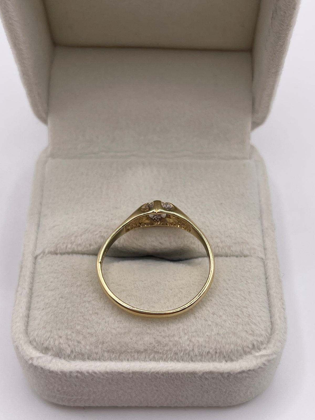 9ct gold diamond gypsy ring