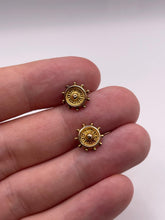 Load image into Gallery viewer, 9ct gold earrings
