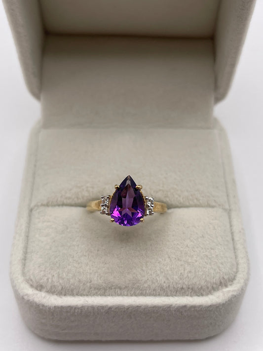 9ct gold amethyst and zircon ring