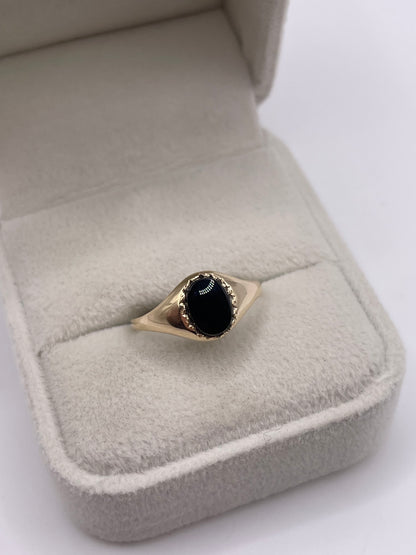 8ct gold onyx signet ring