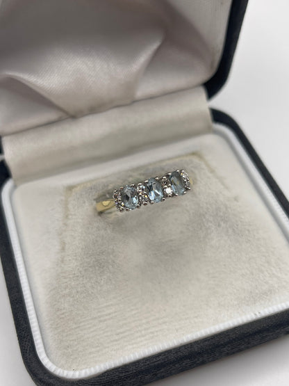 18ct gold aquamarine and diamond ring