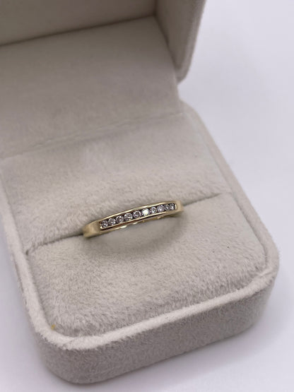 9ct gold diamond ring