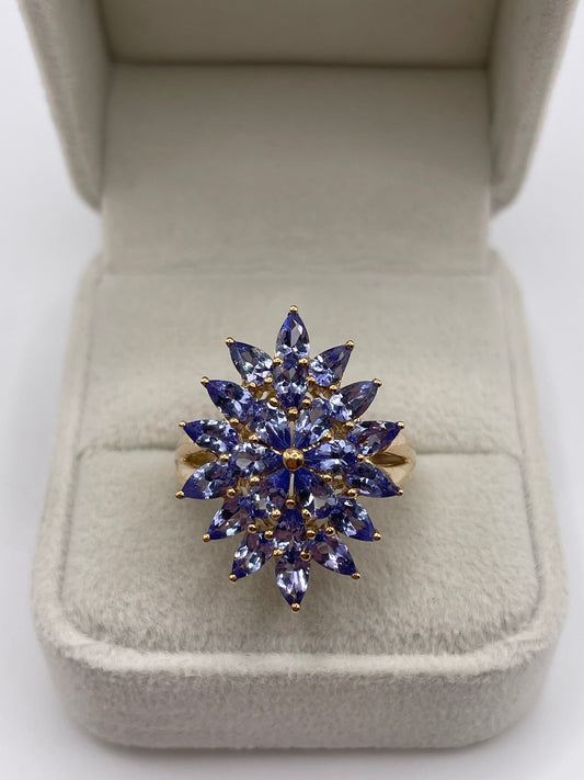 9ct gold tanzanite cluster ring