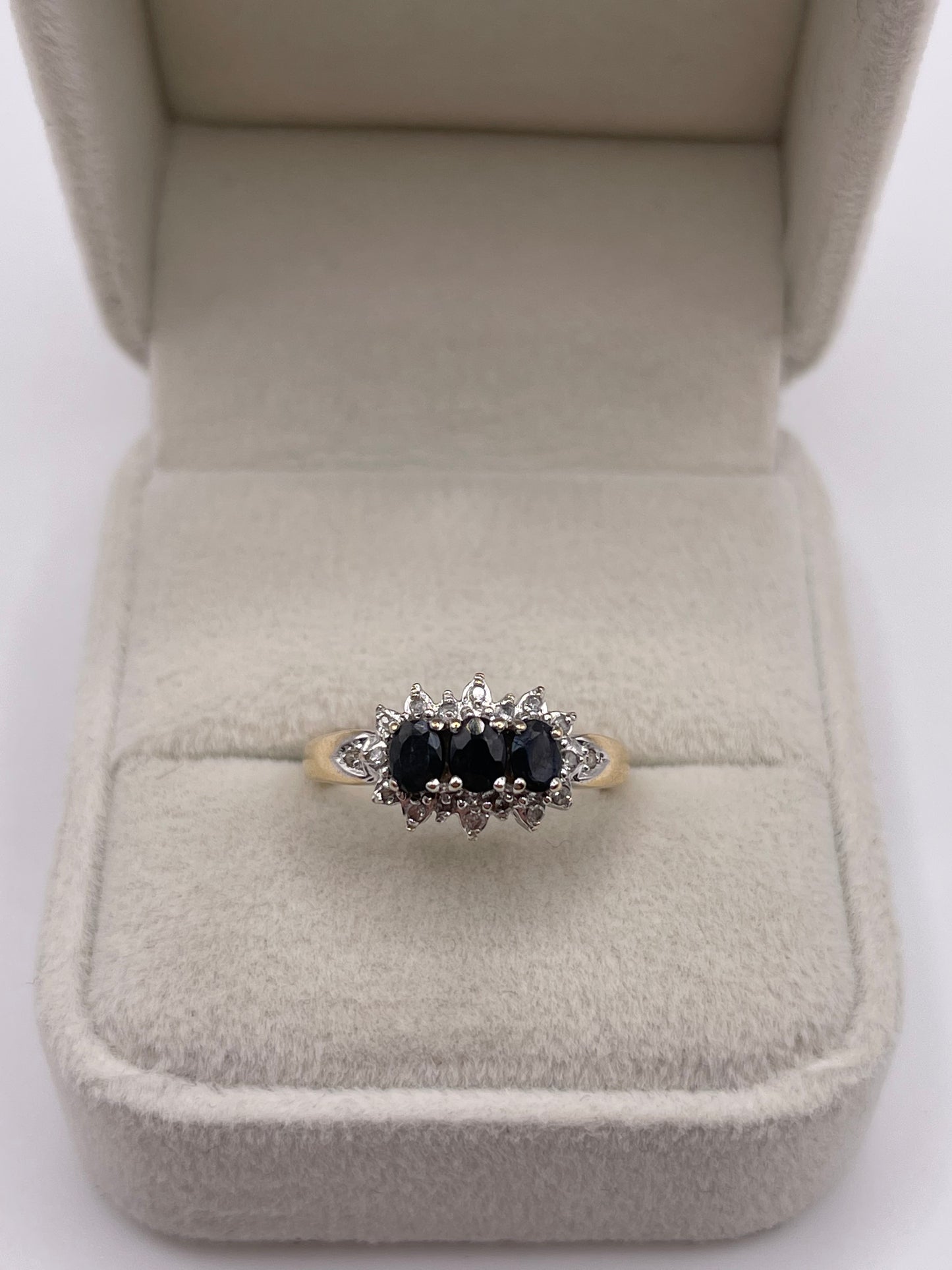 9ct gold sapphire and diamond ring