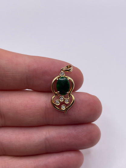14ct gold jade and diamond pendant