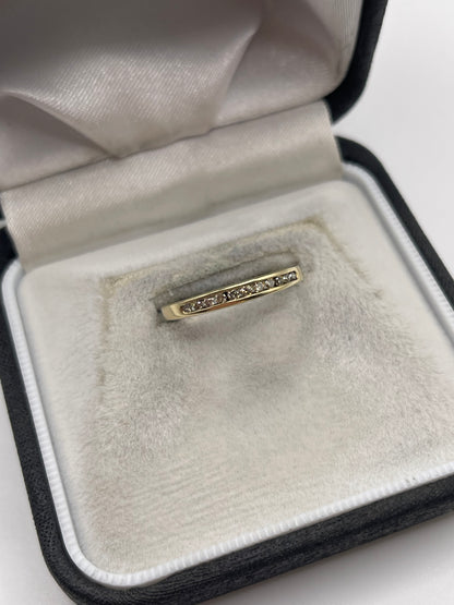 9ct gold diamond ring