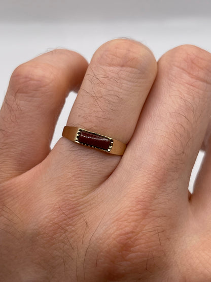 9ct gold carnelian ring