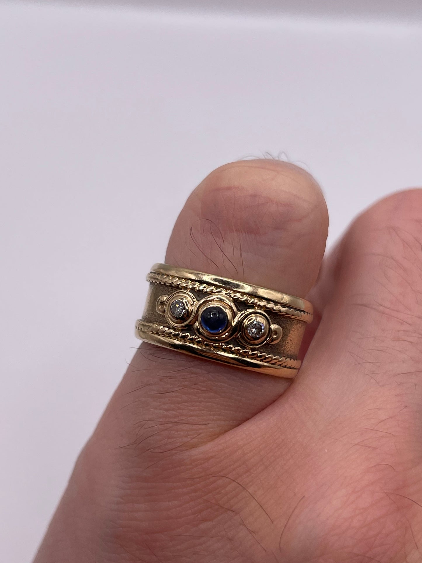 9ct gold cabochon sapphire and diamond ring