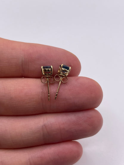 9ct gold sapphire earrings