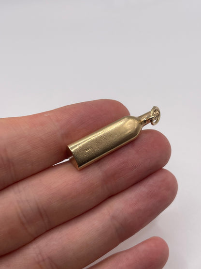 9ct gold grant whisky bottle charm