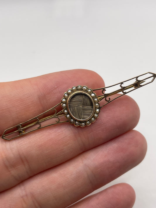 Antique 9ct rose gold pearl mourning brooch