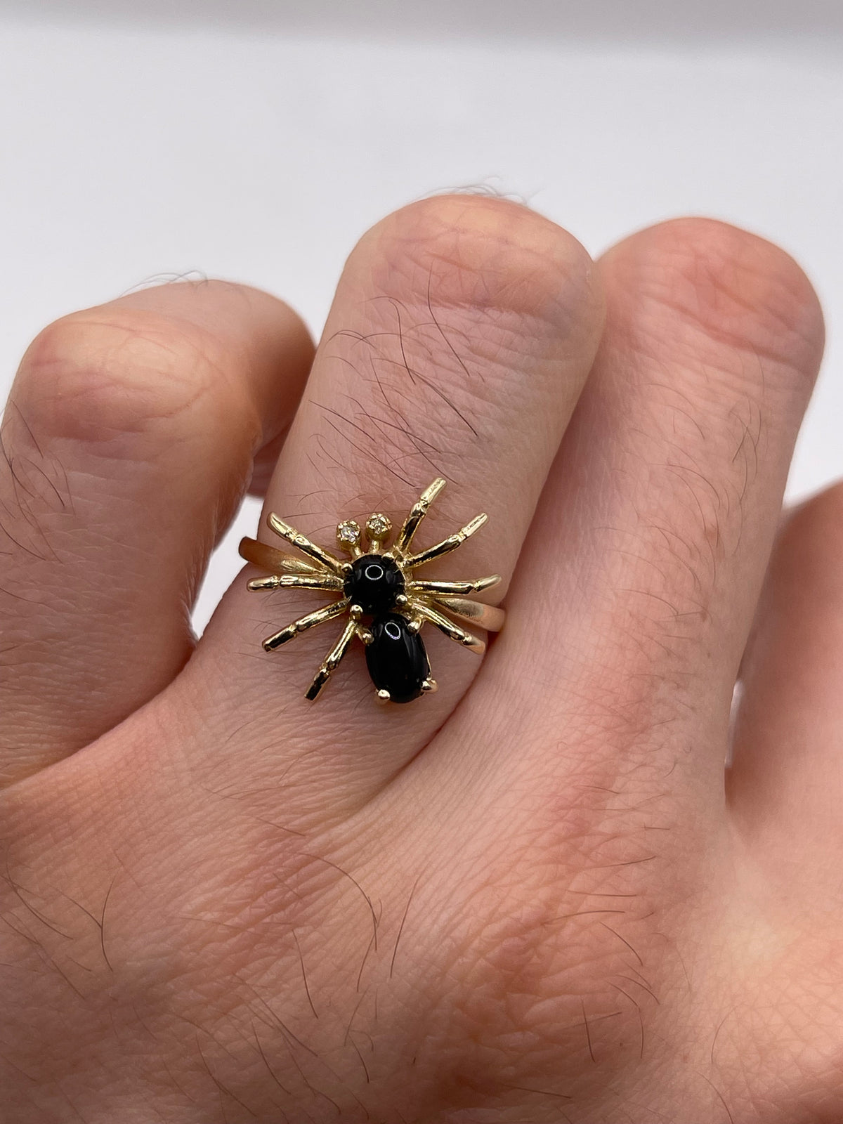 9ct gold onyx and diamond spider ring