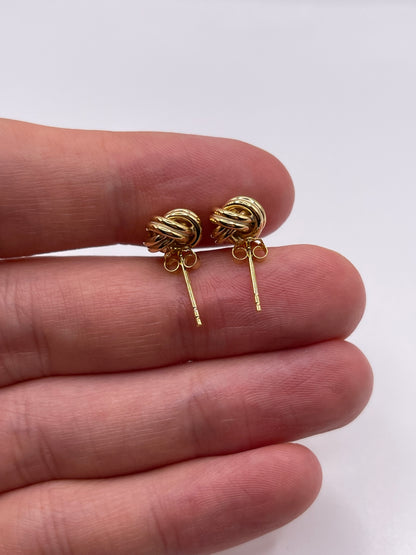 9ct gold knot earrings