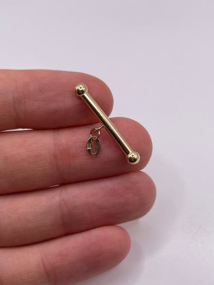 9ct gold t bar pendant