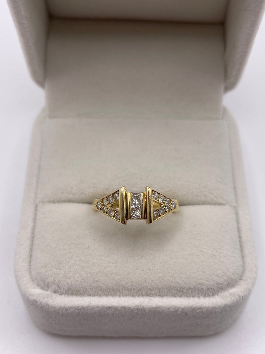 18ct gold diamond ring