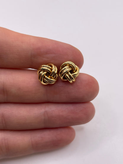 9ct gold knot earrings